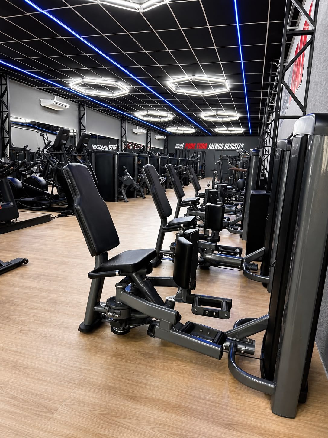 Máquinas de musculação da unidade Potira